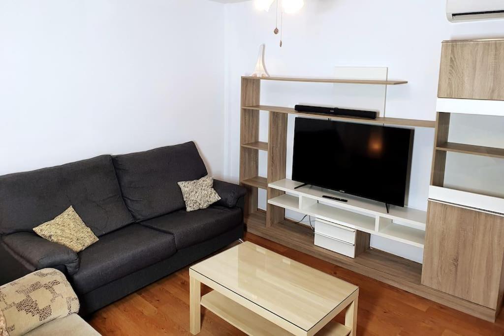 4F, Aire Acondic, 80M2, 2 Dormitorios, 4 Huespedes, Wifi Gratis Ла-Лінеа-де-ла-Консепсьйон Екстер'єр фото